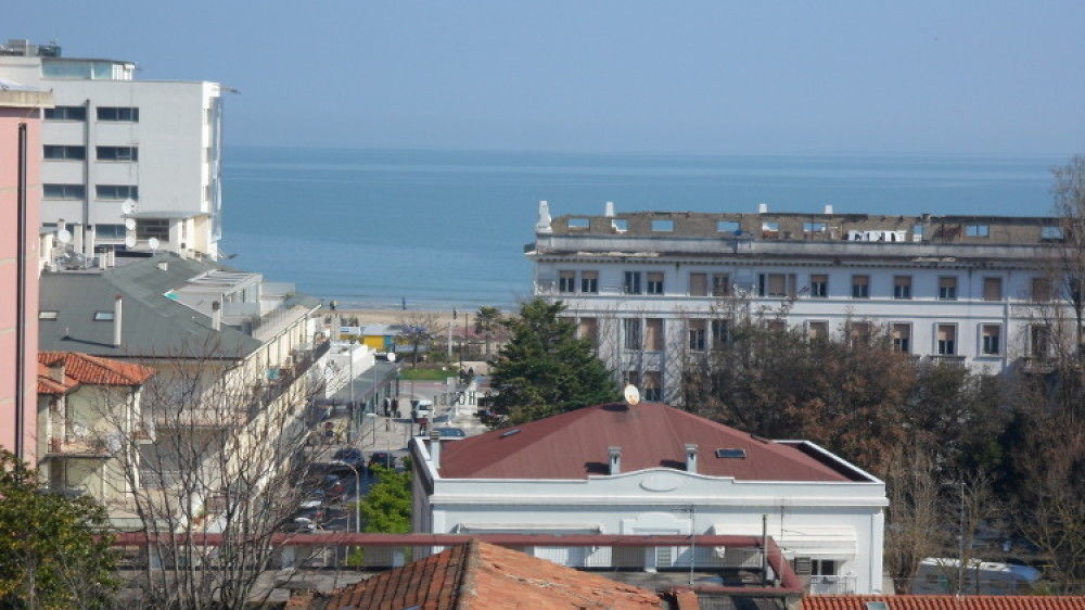 Hotel Zanarini In Centro A Riccione Extérieur photo